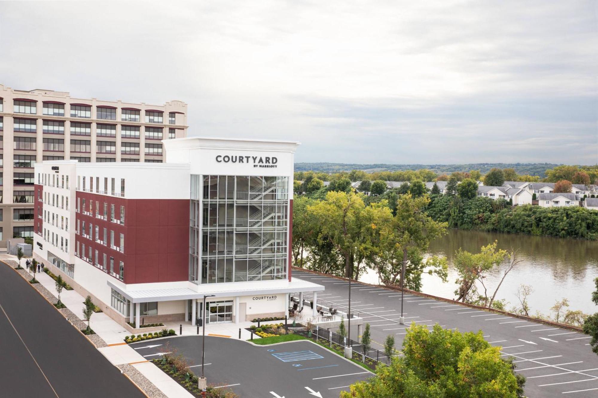 Hotel Courtyard By Marriott Albany Troy/Waterfront Exterior foto