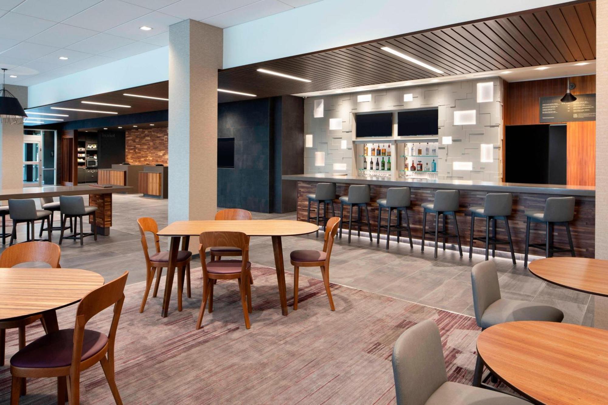 Hotel Courtyard By Marriott Albany Troy/Waterfront Exterior foto